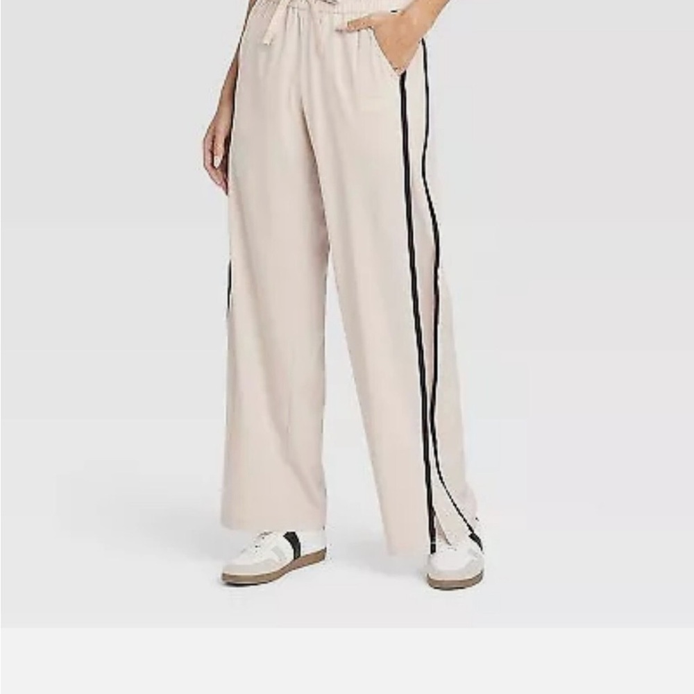 NWT Women's Joylab Piped Mid-Rise Track Pants size XL - Picture 3 of 5